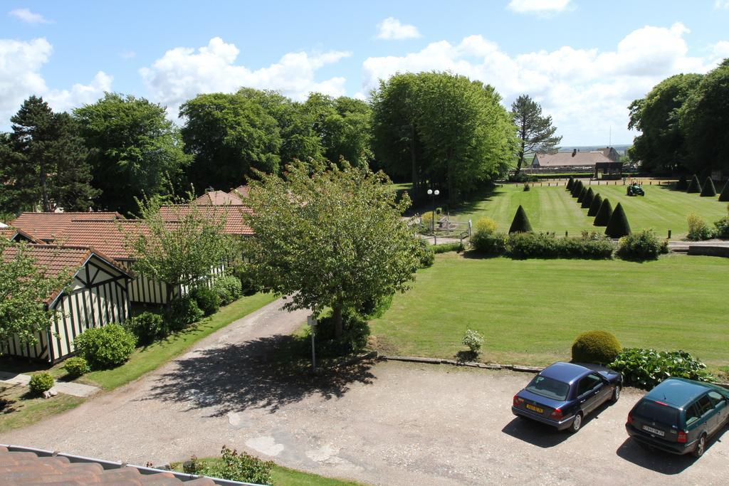 Golf Hotel Le Treport Exterior photo